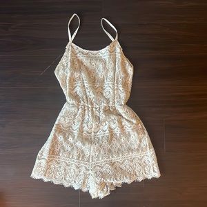 White lace Alice and Olivia romper